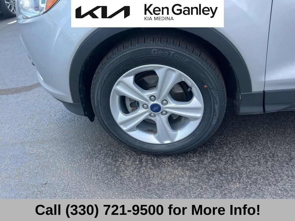 Used 2016 Silver Ford SE image 16