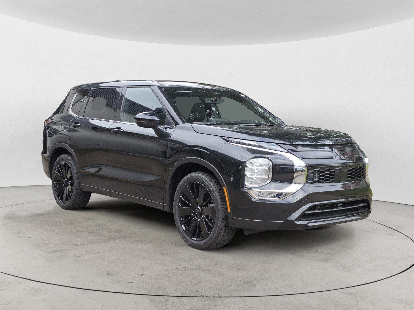 New 2026 Black Diamond Mitsubishi LE image 2