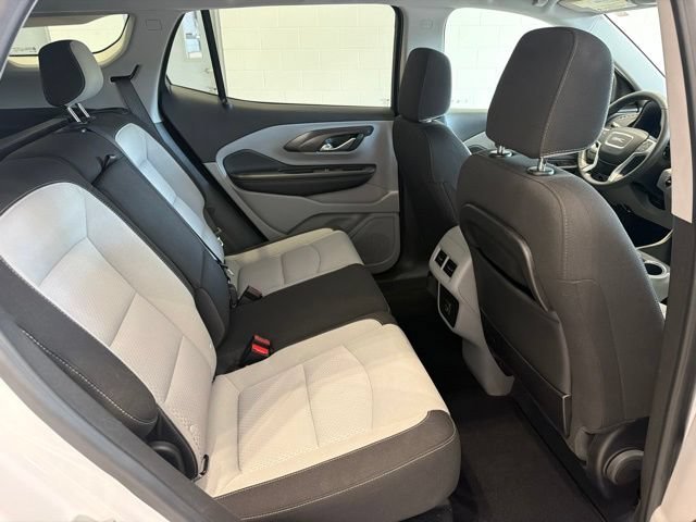 Used 2022 Summit White GMC SLE image 9