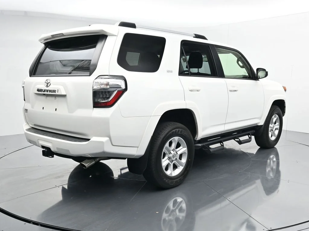 Used 2023 White Toyota SR5 image 7