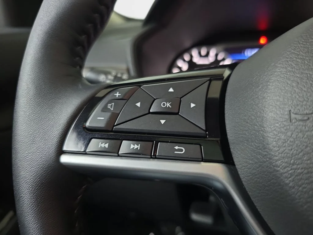 Used 2021 Gray Nissan 2.5 SL image 19