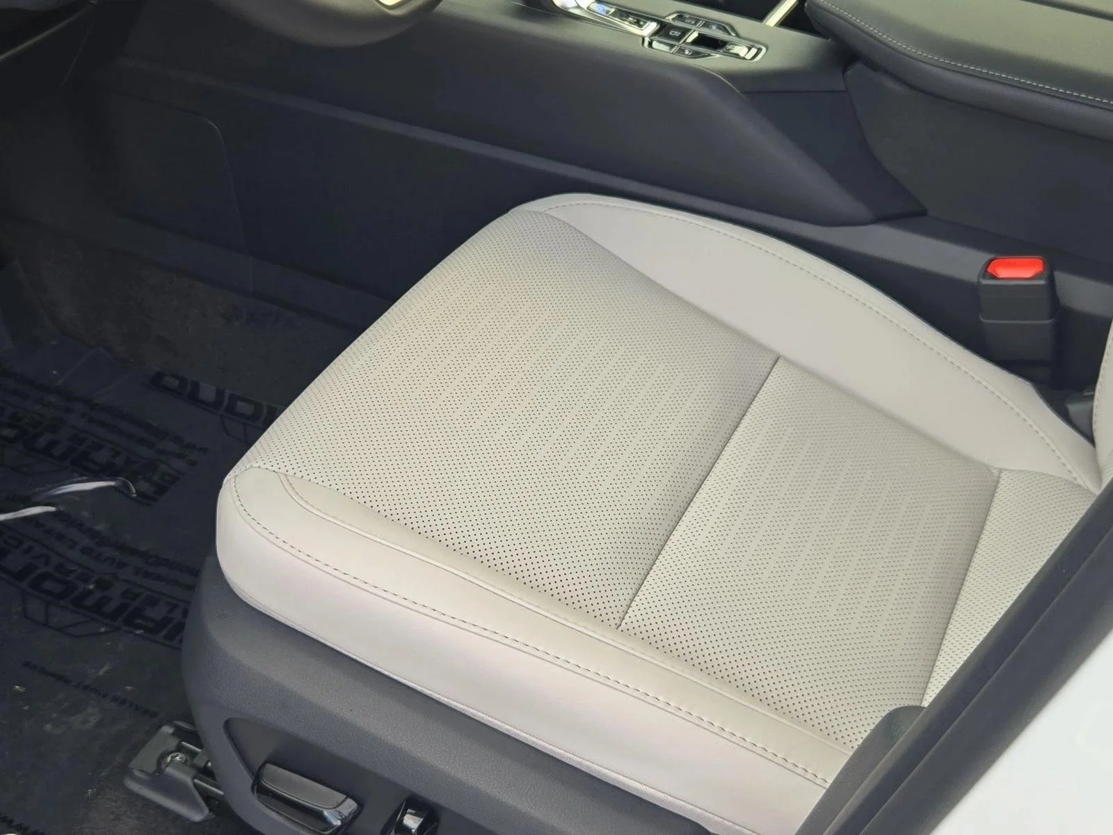 New 2026 Wind Chill Pearl Lexus  350 PREMIUM AWD image 4
