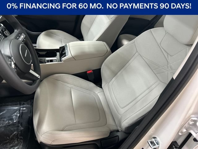 New 2026 White Hyundai SE image 11