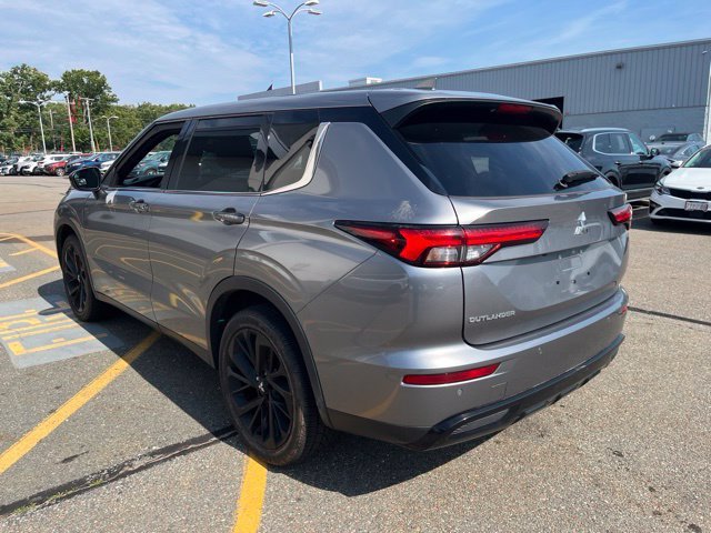 Used 2022 Mercury Gray Metallic Mitsubishi Black Edition image 5
