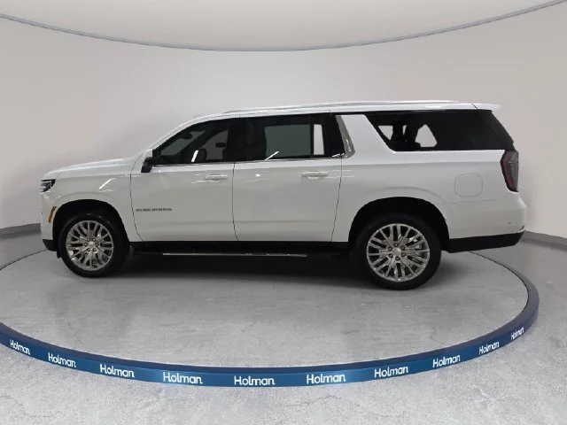 Used 2025 White Chevrolet LT image 9