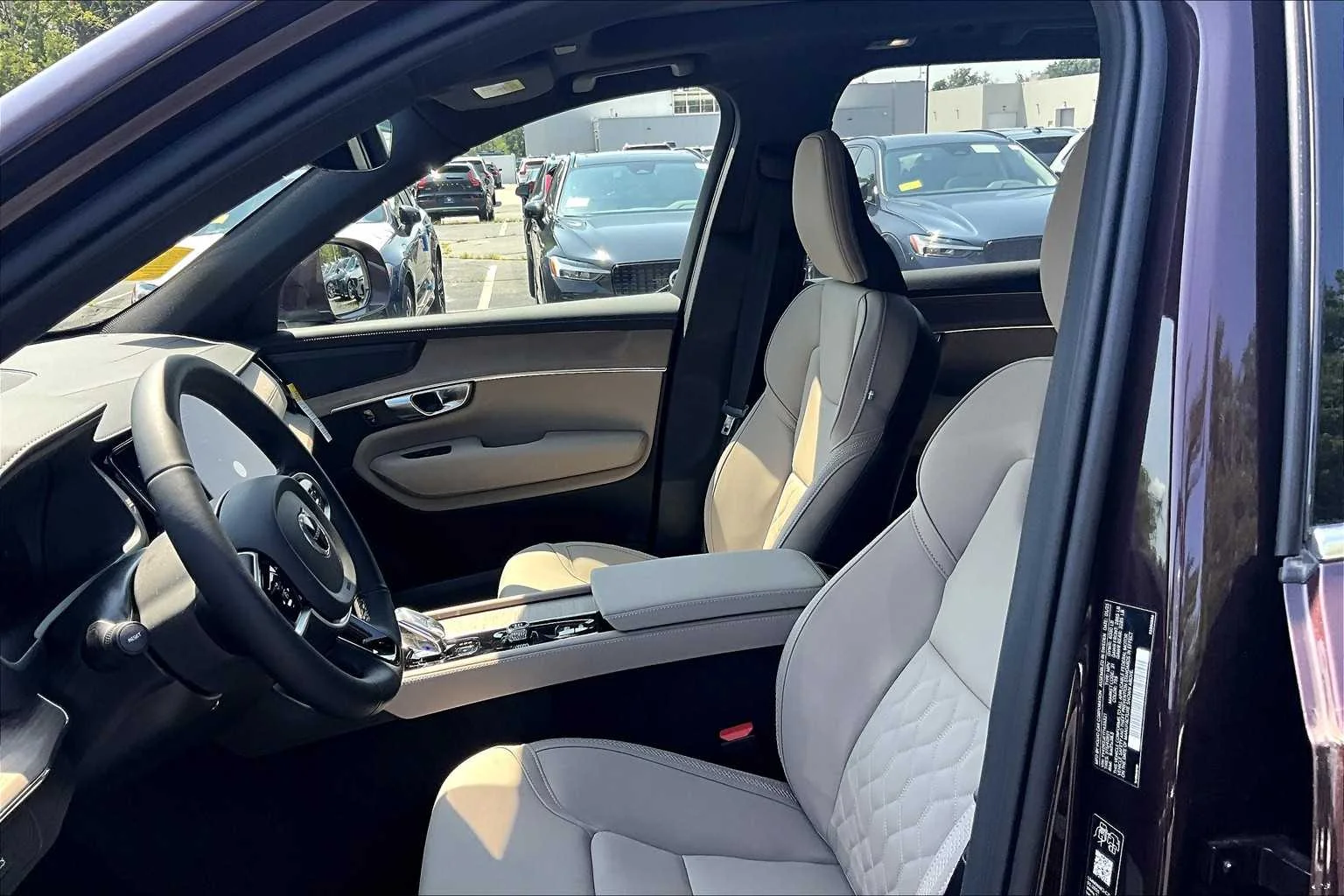 2026 Volvo XC90 Plus - Photo 13