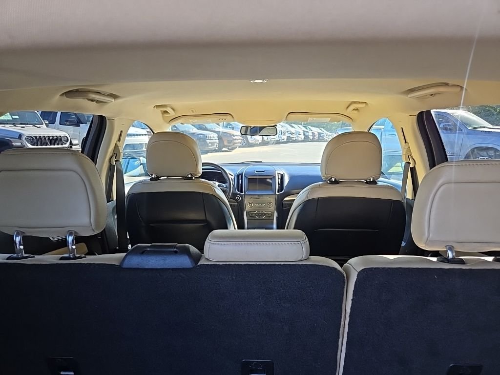Used 2019 Blue Ford SEL image 100