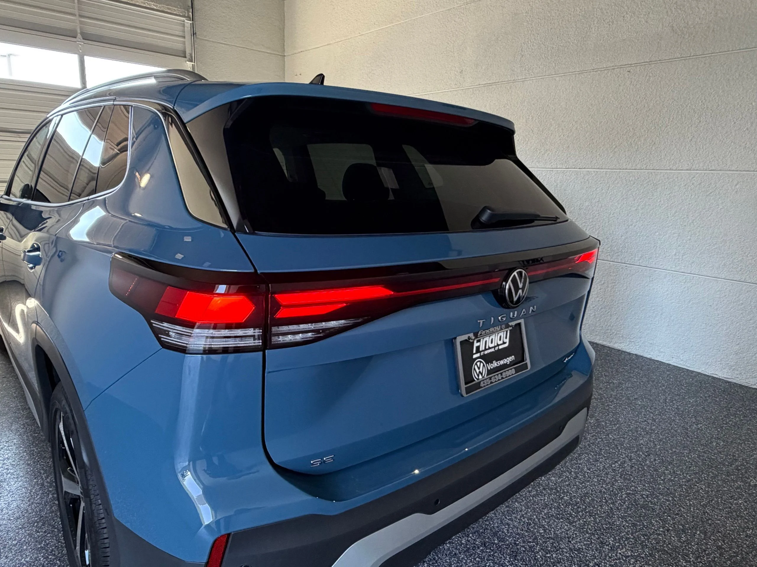 New 2026 Blue Volkswagen SE image 48
