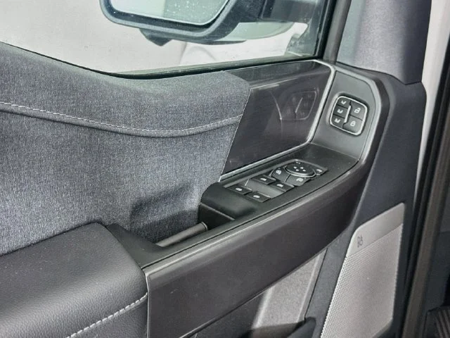 New 2026 Oxford White Ford Lariat image 18