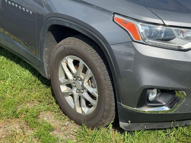 Used 2019 Gray Chevrolet LT image 11