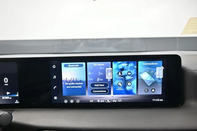 2026 Nissan Sentra SR - Photo 23
