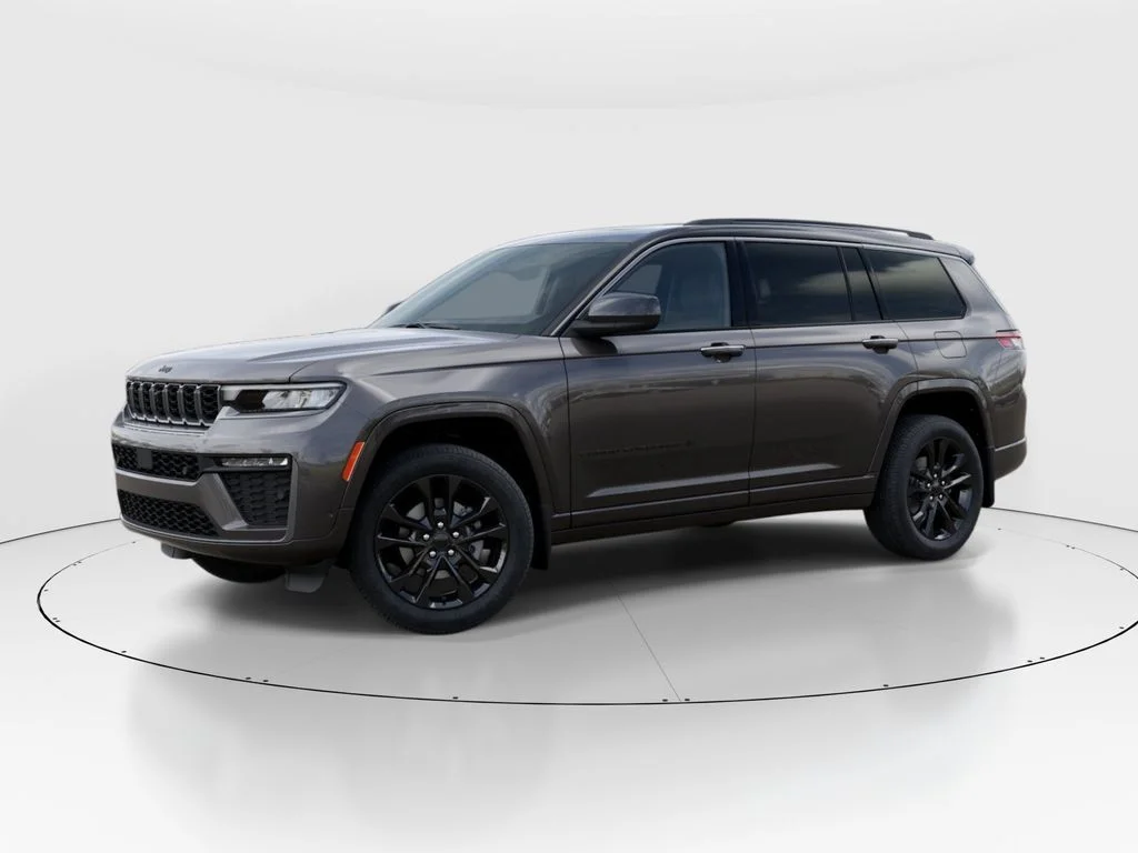 New 2026 Baltic Gray Metallic Clear-Coat Exterior Paint Jeep Limited Reserve image 2
