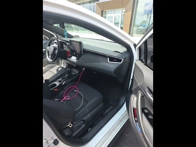 Used 2022 White Toyota SE Nightshade Edition image 11