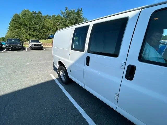 Used 2017 White Chevrolet Work Van image 8