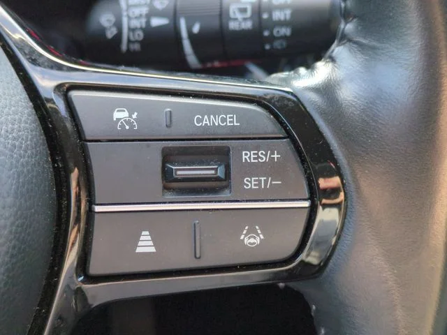 Used 2023 Blue Honda EX-L image 17