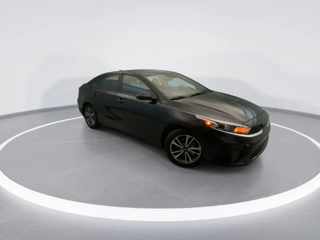 Used 2023 Black Kia LXS image 8
