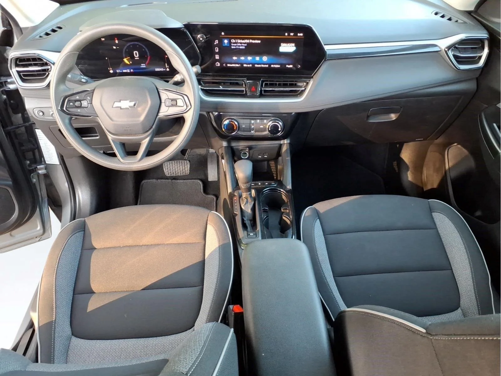 Used 2025 Sterling Gray Metallic Chevrolet LT image 12