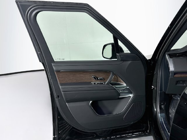New 2027 Black Land Rover SE image 11