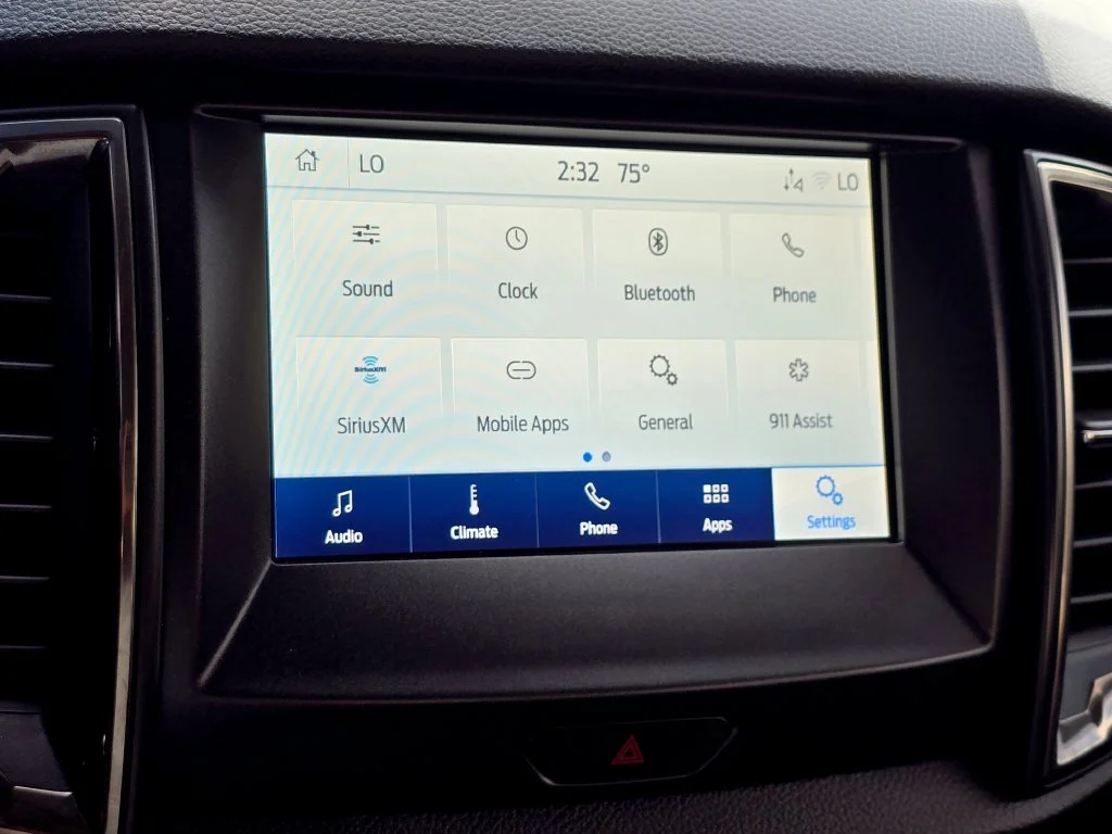 Used 2023 Green Ford XLT image 40