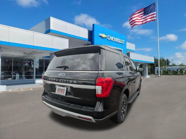Used 2024 Black Metallic Ford XLT image 4