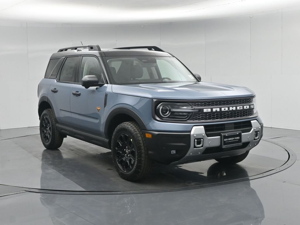 New 2026 Azure Gray Metallic Tri-Coat Ford Badlands image 57