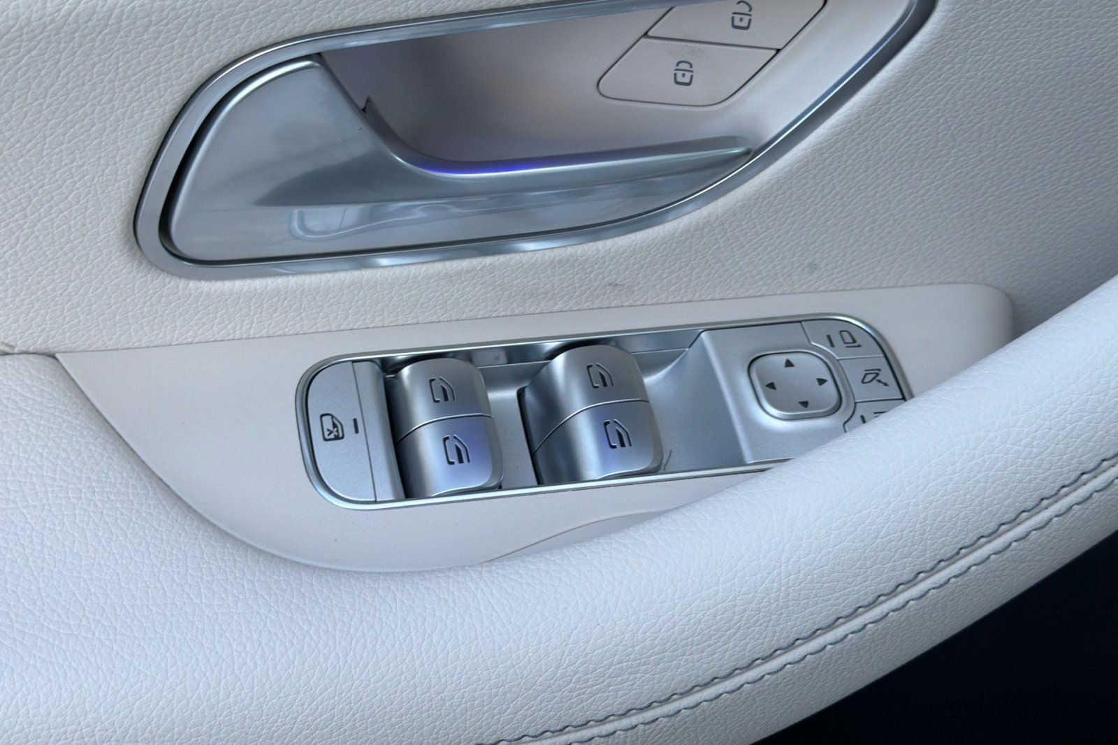 New 2026 Polar White Mercedes-Benz GLS 450 image 26