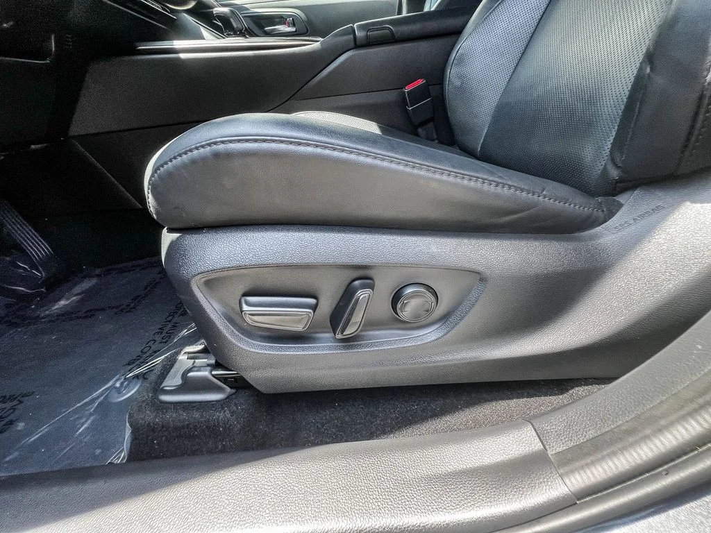 Used 2023 Gray Toyota Limited image 20
