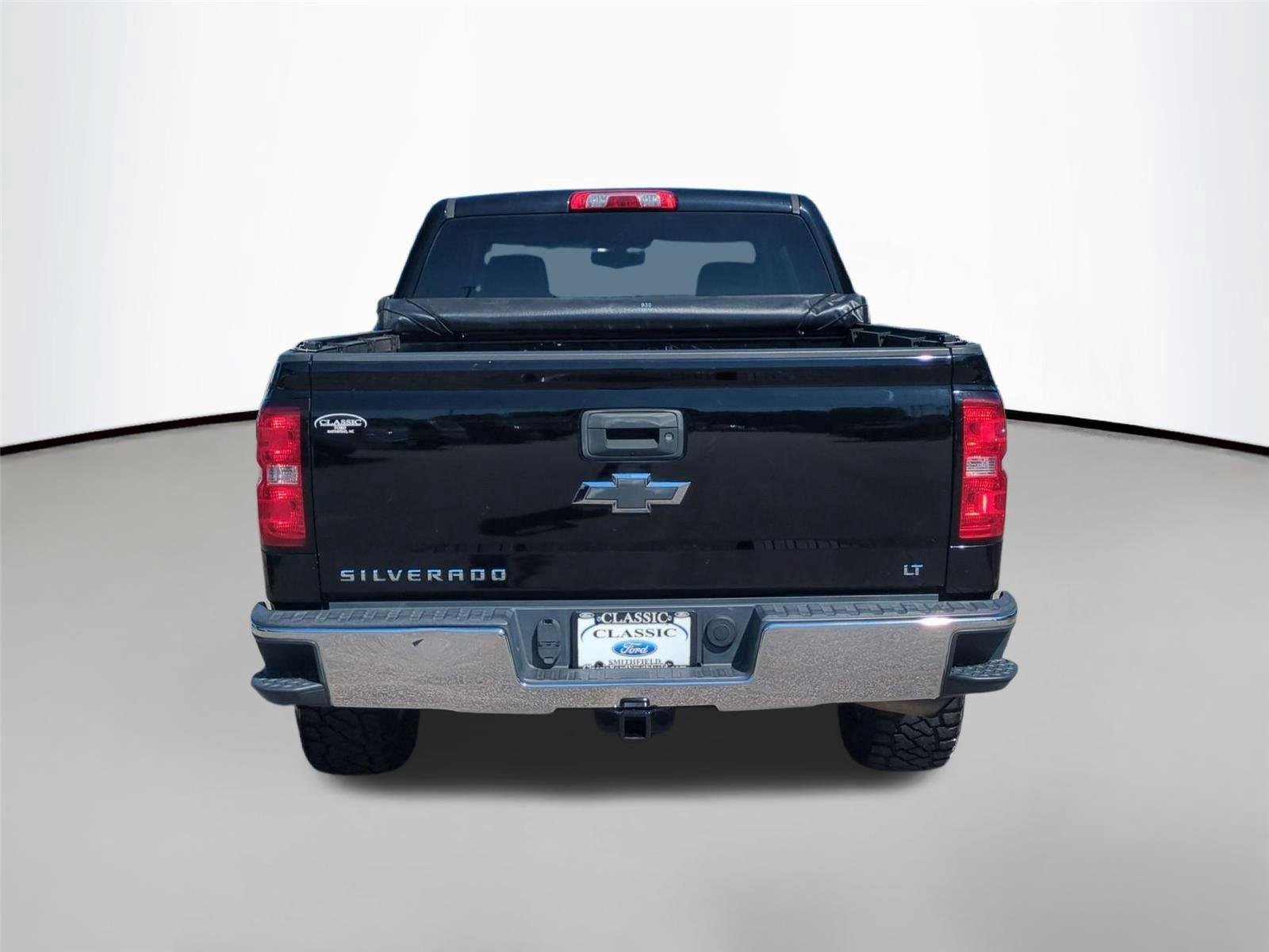 Used 2018 Black Chevrolet LT image 4