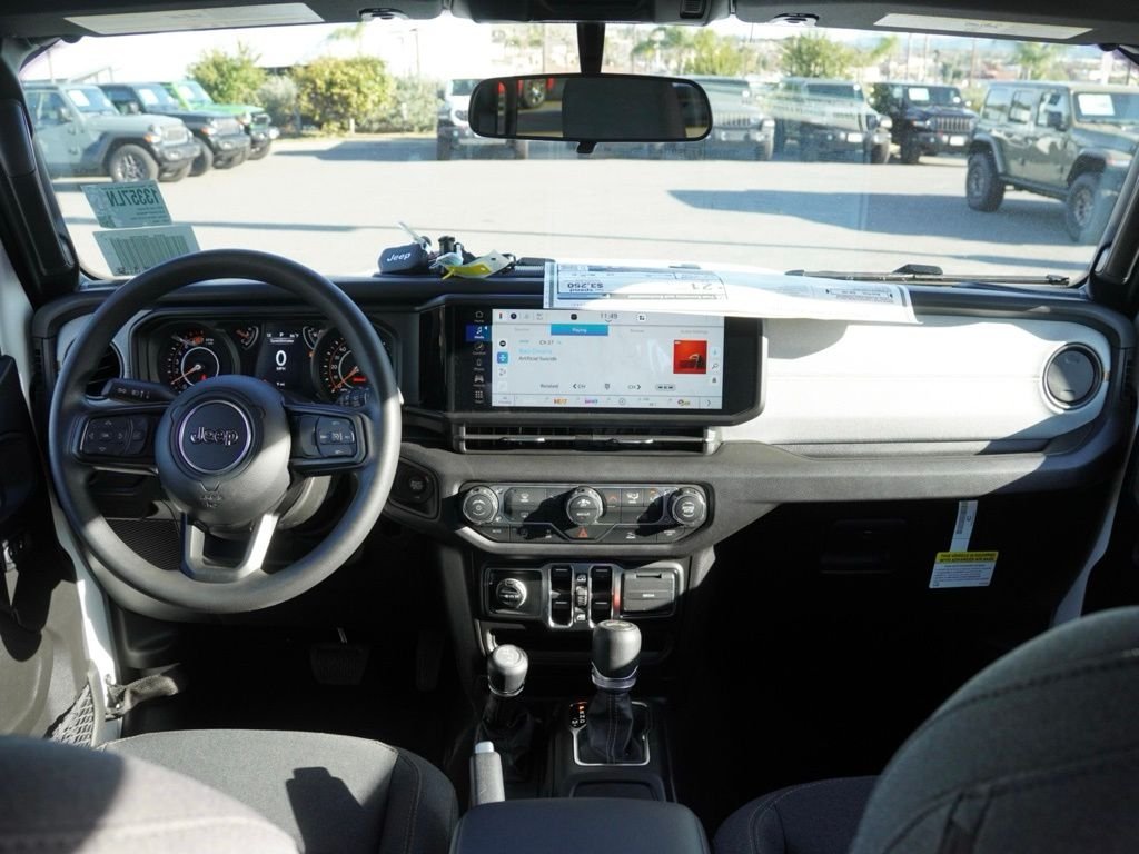 New 2026 Bright White Clear-Coat Exterior Paint Jeep Sport image 22