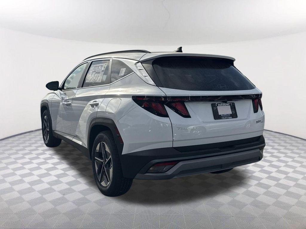 New 2026 White Hyundai SEL FWD image 6
