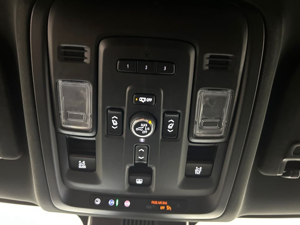 Used 2024 Black Chevrolet High Country image 29