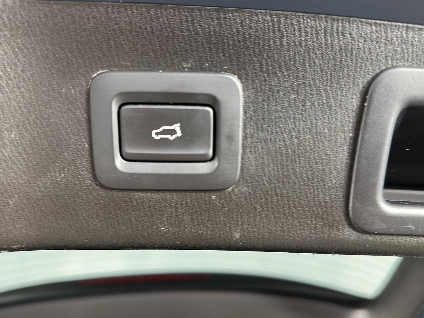 Used 2023 Polymetal Gray Mazda 2.5 S Carbon Edition image 20