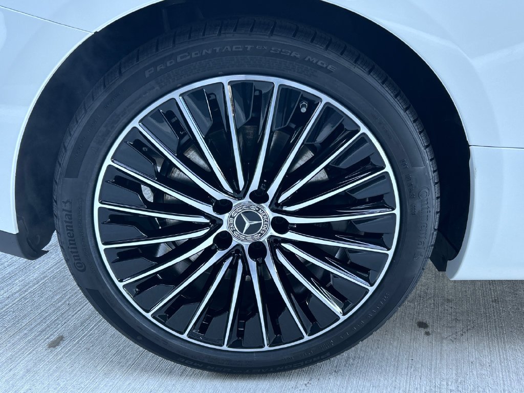 New 2027 Polar White Mercedes-Benz CLE 450 image 33