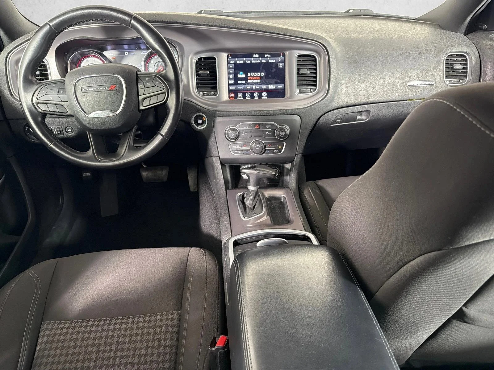 Used 2023 Black Dodge SXT image 22