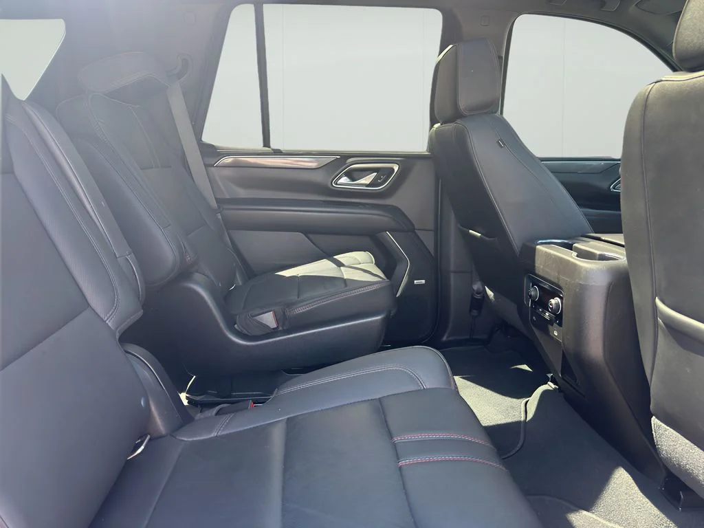 Used 2021 Summit White Chevrolet RST image 3