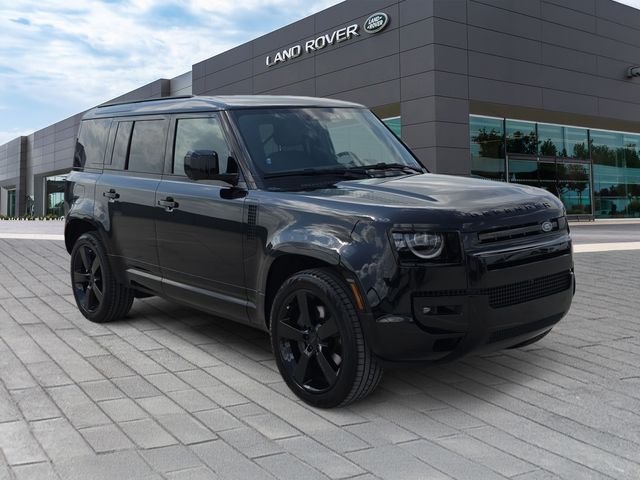 New 2026 Santorini Black Land Rover X-Dynamic SE image 7