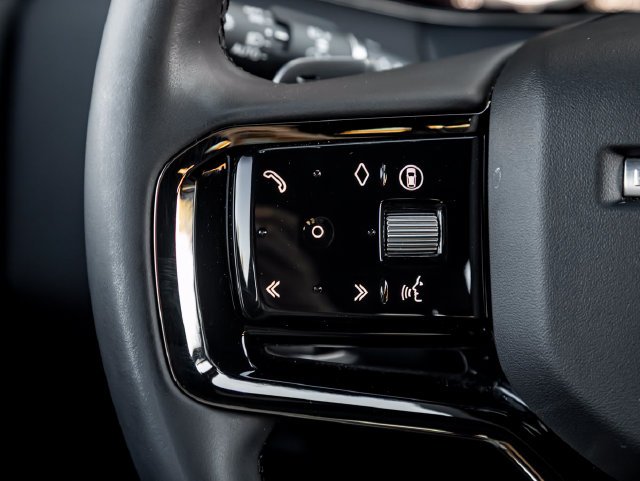 Used 2026 Fuji White Land Rover S image 19