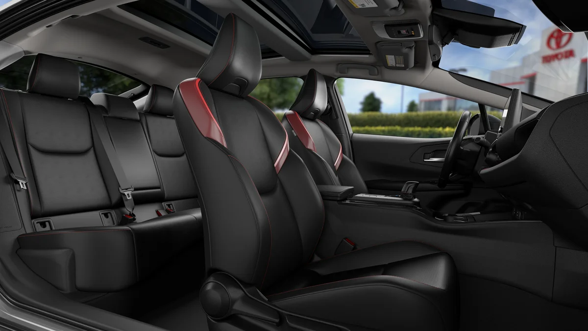 2026 Toyota Prius Plug-in Hybrid XSE - Photo 65