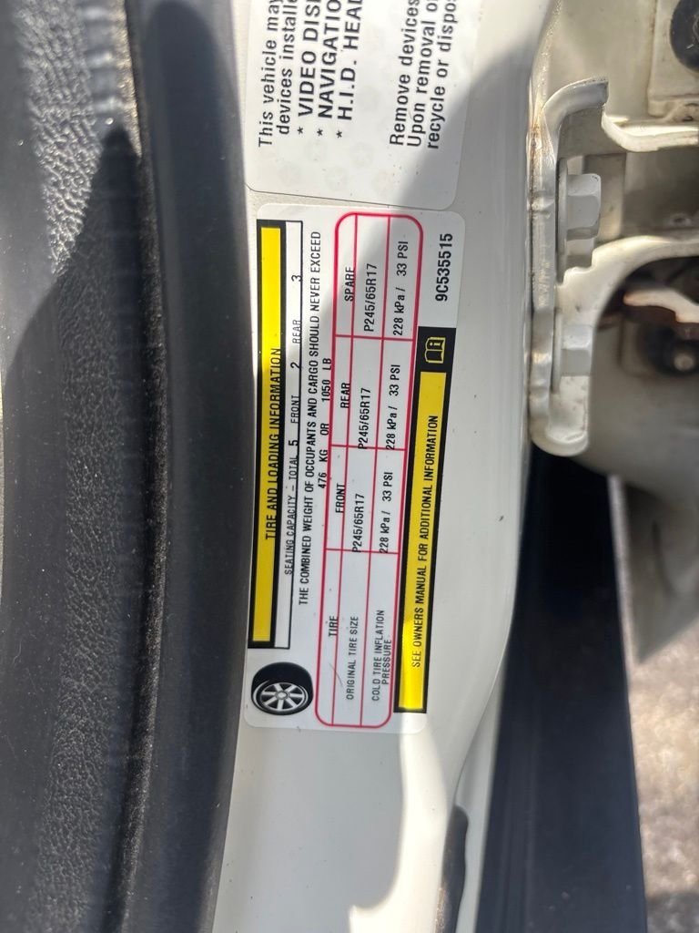 Used 2009 Stone White Jeep Laredo image 26