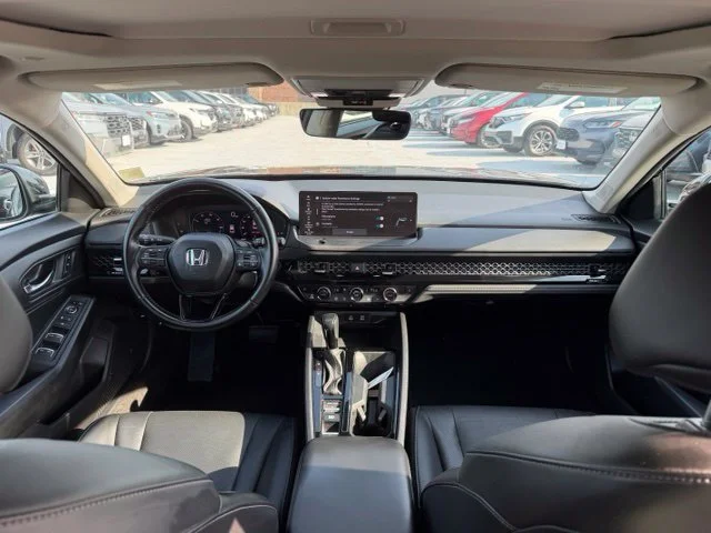 Used 2024 Gray Honda EX-L image 19