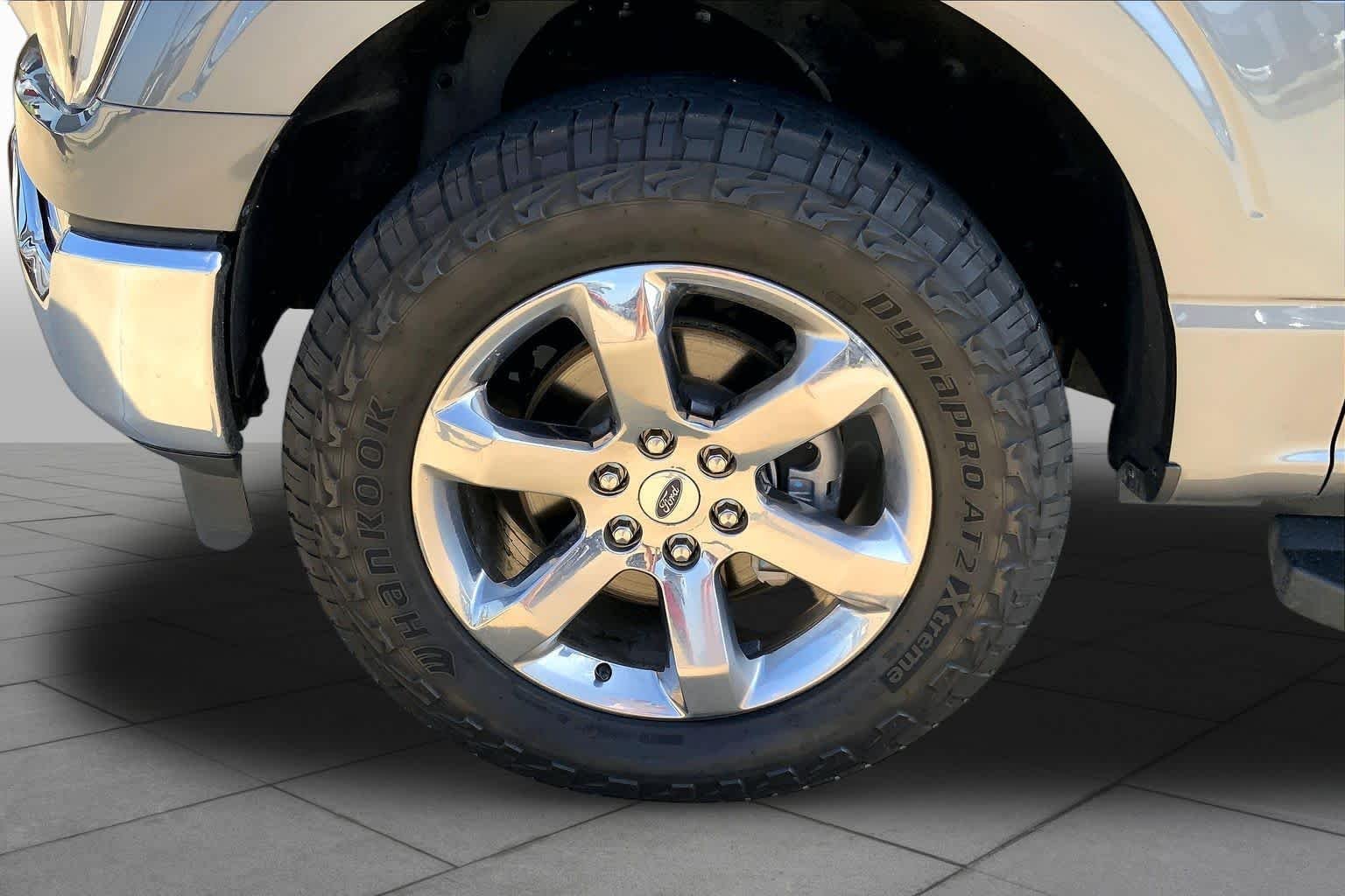 Used 2023 Carbonized Gray Metallic Ford XLT image 11