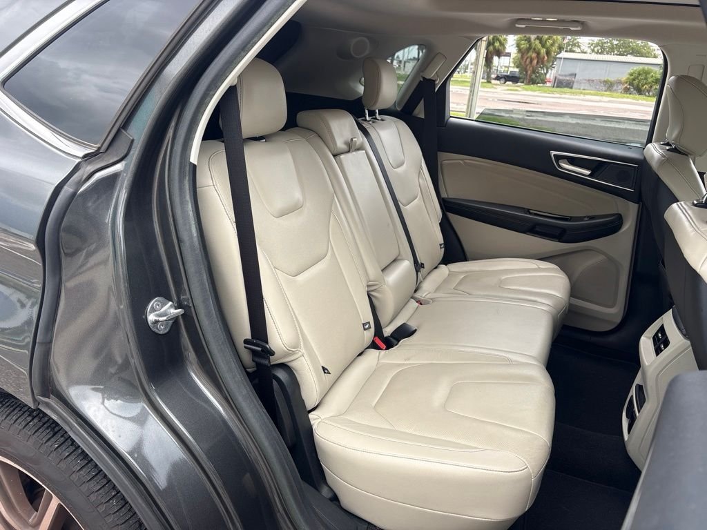 2019 Ford Edge Titanium - Photo 15
