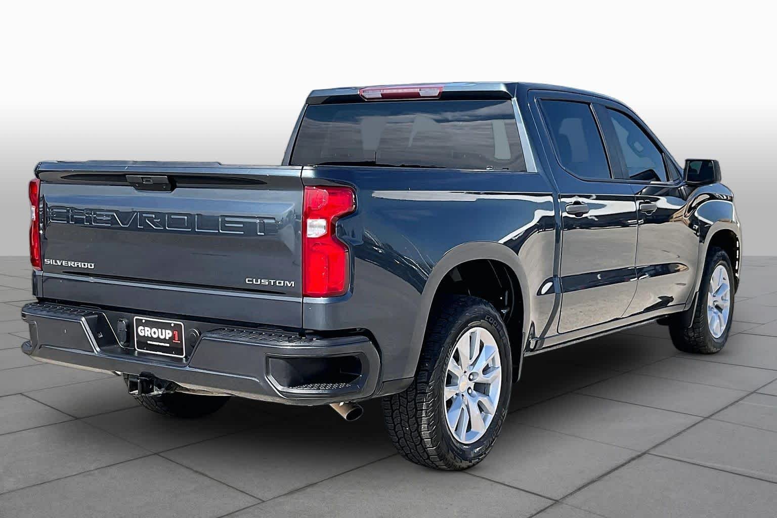 Used 2021 SHADOW GRAY METALLIC Chevrolet Custom image 12