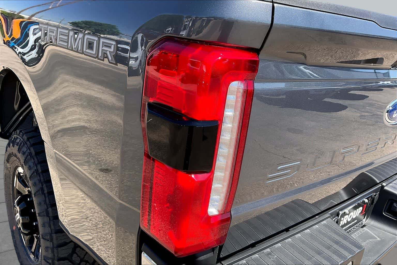 New 2026 Carbonized Gray Metallic Ford F-250® Lariat® image 14