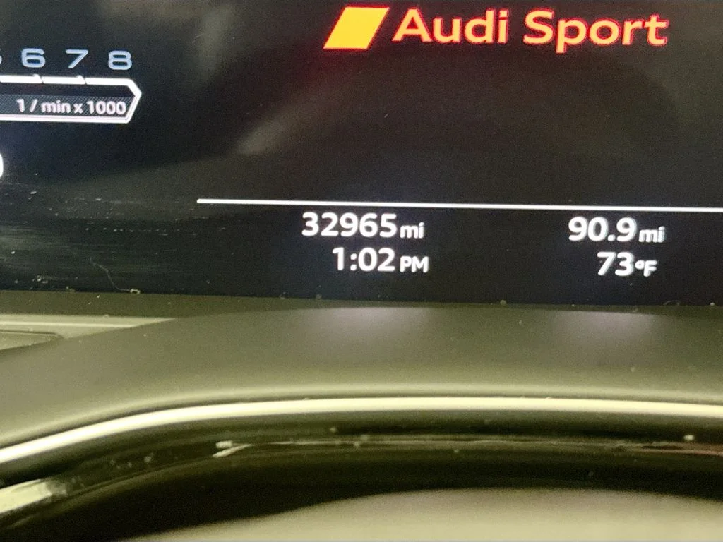 Used 2023 Mythos Black Metallic Audi 4.0T image 15