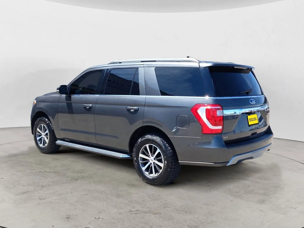 Used 2019 Gray Ford XLT image 3