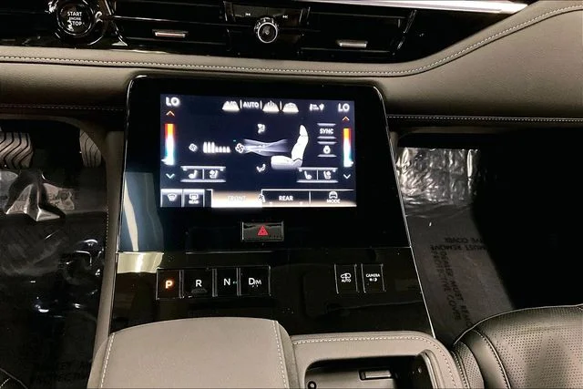 Used 2025 Mineral Black INFINITI SENSORY image 38