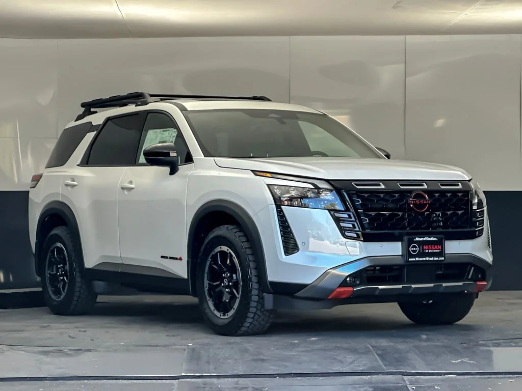 2026 Nissan Pathfinder Rock Creek 4WD's photo