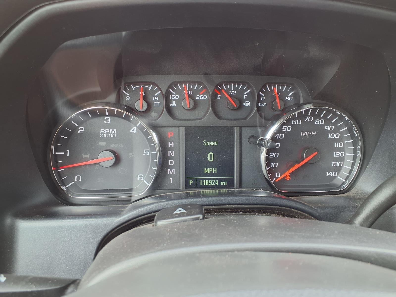 Used 2017 Summit White GMC  image 24