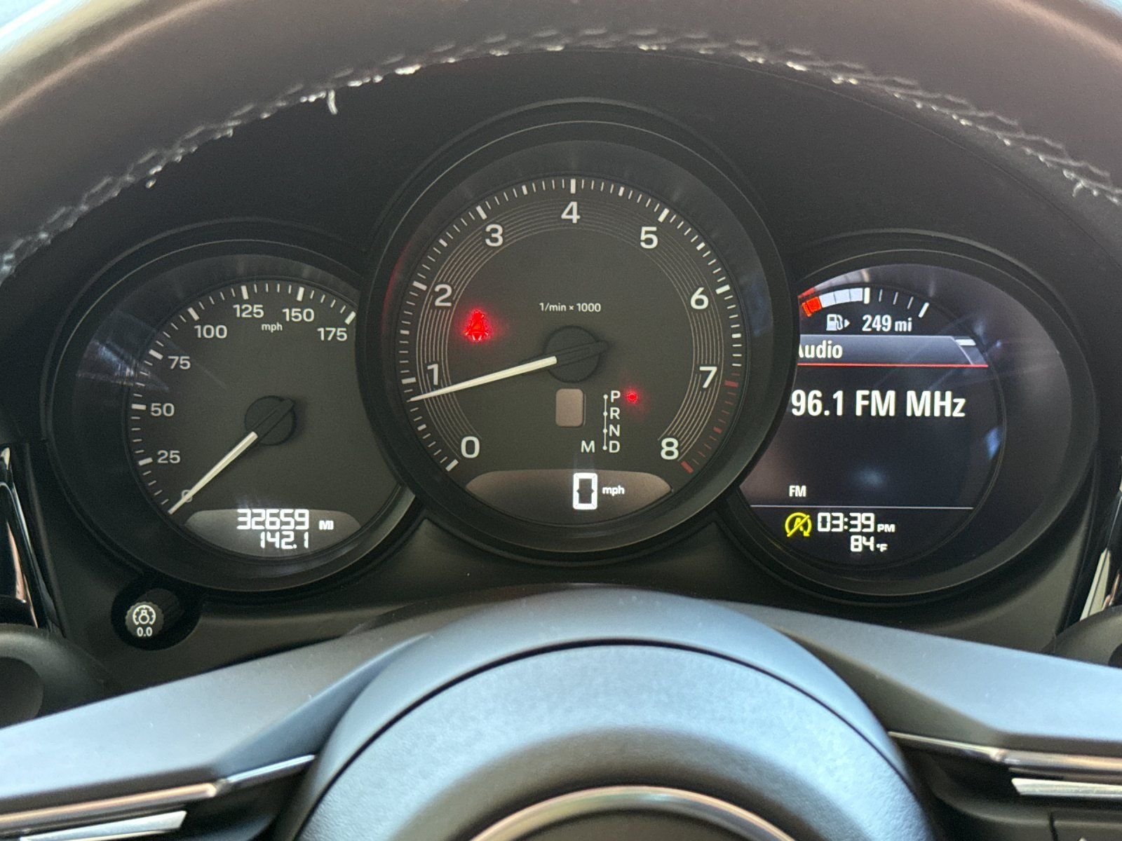 Used 2024  Porsche Base image 29